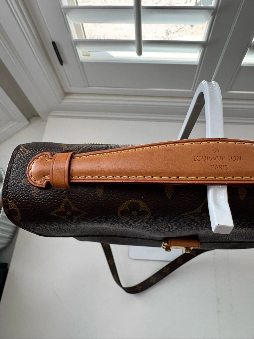 Louis Vuitton Pochette Métis Monogram Canvas Crossbody Satchel